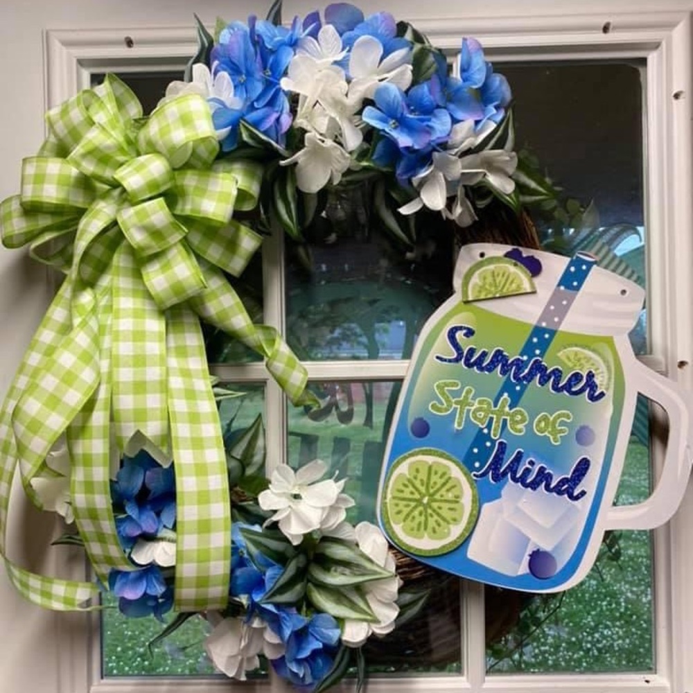 “Summer state of mind”grapevine wreath